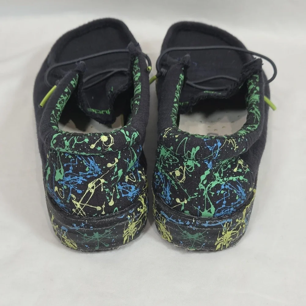 Hey Dude Wally Youth Kids Size 4 Black Green Gecko Splatter Loafers Slip On